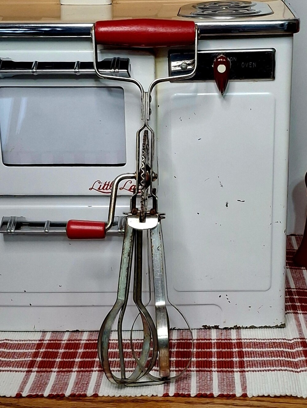 Vintage Red Taplin Egg Beater Rustic Wood Handled Kitchen Collectible Hand Mixer